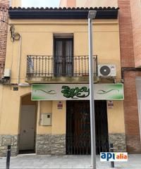 Edifici a Instituts-Universitat. Edificio en venta en rentabilidad  inversión segura en el centro