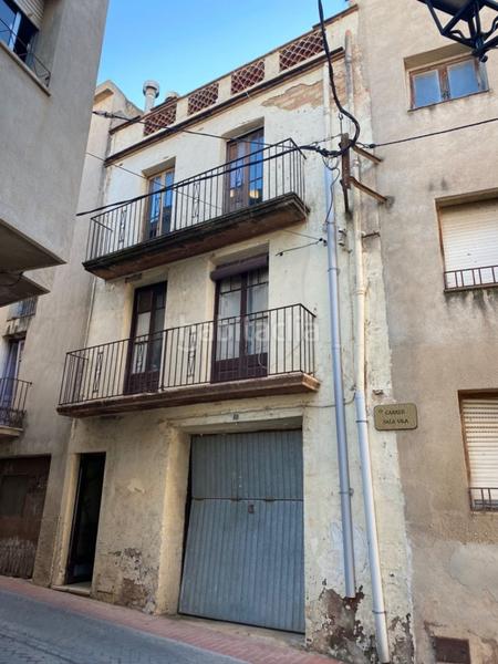 Foto ddc8d107-8b08-44f2-bc89-8b9dab26ca98. Country house with parking in Godall