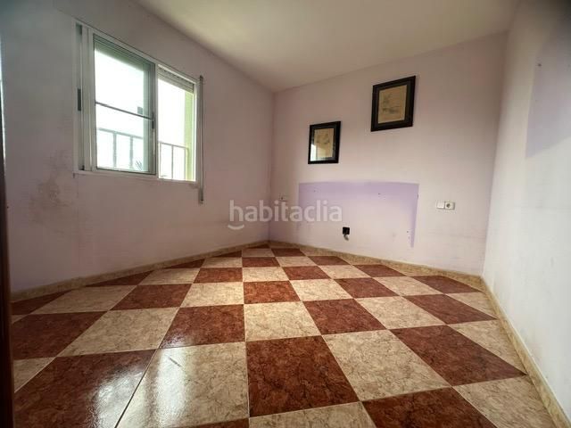 Foto 67371c18-f777-4a27-a055-bfd1bdda5903. Xalet amb aparcament piscina a Alcanar