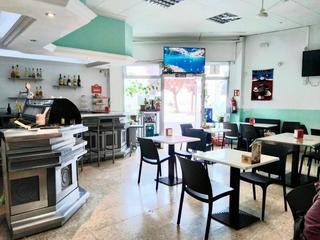 Local commercial à Temple. Fantástico en bar bien ubicado en tortosa