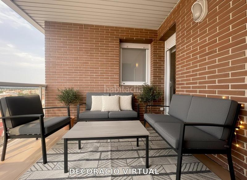 Foto eee90cf4-e21e-4f90-b0ae-15084fb9966e. Ático  con vistas panorámicas abiertas al horizonte, a pocos minutos del eix comercial! en Lleida