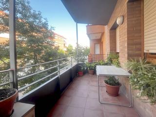 Appartement  Calle centre. Tu nuevo hogar te espera en la bordeta amplio piso de 4 habitaci