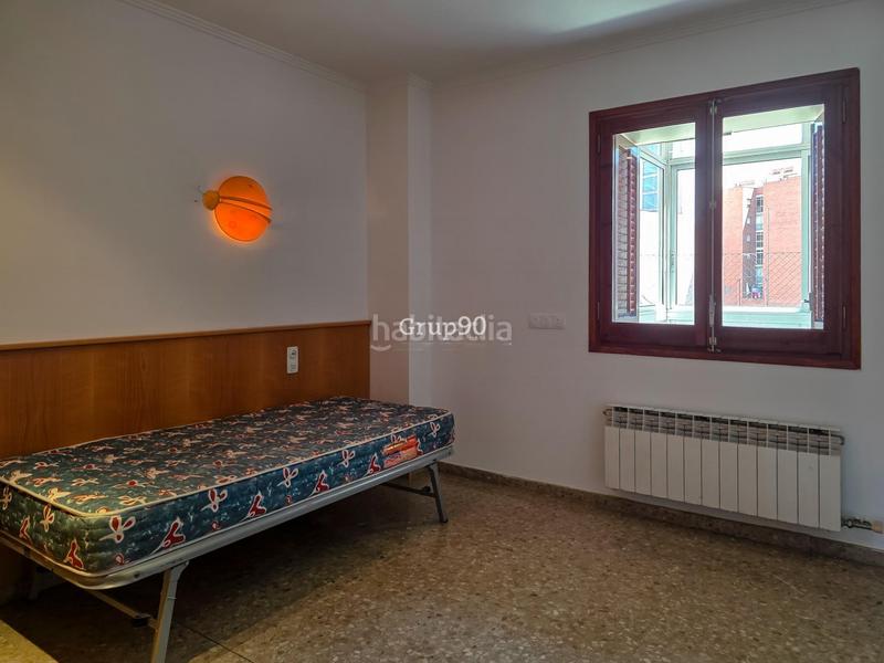 Foto c3aae7a7-9462-449c-993d-cd2717a41b43. Piso excelente oportunidad en zona escorxador ! en Lleida