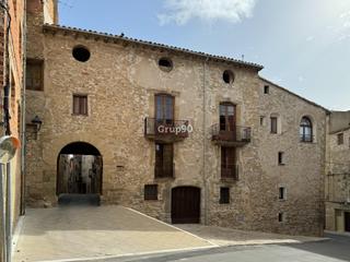 House in Santa Coloma de Queralt. Casa señorial con muchas posibilidades para familia, proyecto pe
