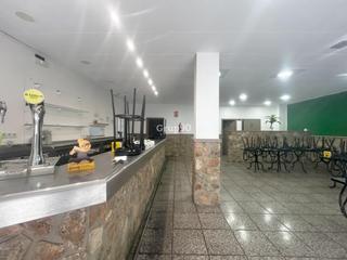 Local Comercial  Avenida pearson. Se vende local comercial a pie de calle en pardinyes  listo para
