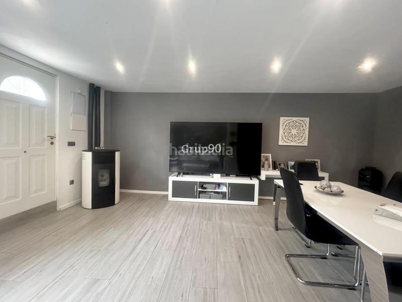 Foto 3ad43f1d-cf9c-4844-9934-272c56acd36d. Casa adosada  en venta en Magraners zona tranquila en Lleida