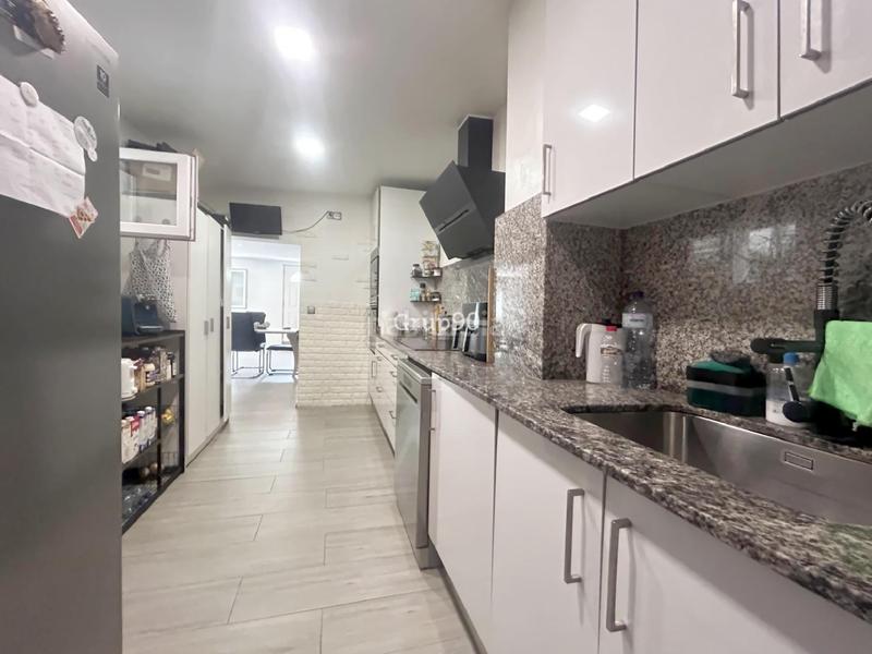 Foto 6311a292-2a2d-4107-bc60-66f68d6a5a73. Casa adosada  en venta en Magraners zona tranquila en Lleida