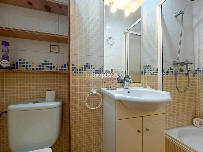 Foto f695da80-b74d-4290-8686-040a233856bf. Piso  para entrar a vivir o para inversión de 3 habitaciones en Pardinyes en Lleida
