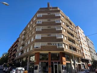 Location Appartement à Instituts-Universitat. Alquiler piso 4 habitaciones en lleida  calle vallcalent