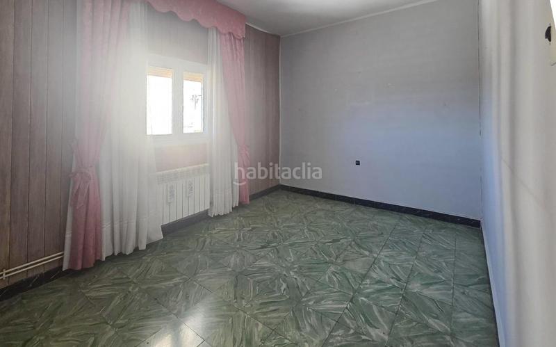 Foto 06feceac-21e9-4ba9-a742-adc6a9ae7584. Piso econòmic pis de 4 habitacions a ricard vinyes en Lleida