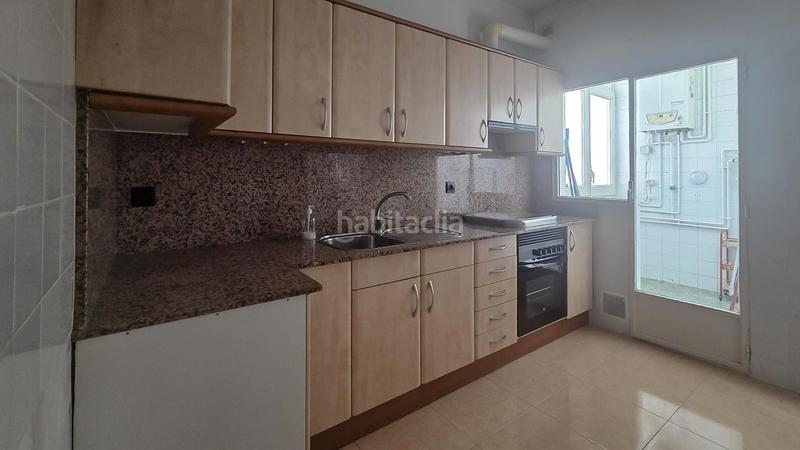 Foto ab154524-6592-4b25-b8d7-056deaf591be. Piso econòmic pis de 4 habitacions a ricard vinyes en Lleida