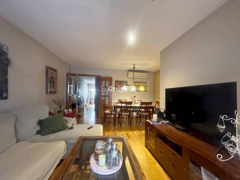 Foto 65d8f60d-987f-4584-a001-c9e3e2603cfc. Attico con riscaldamento parcheggio in Instituts-Universitat Lleida