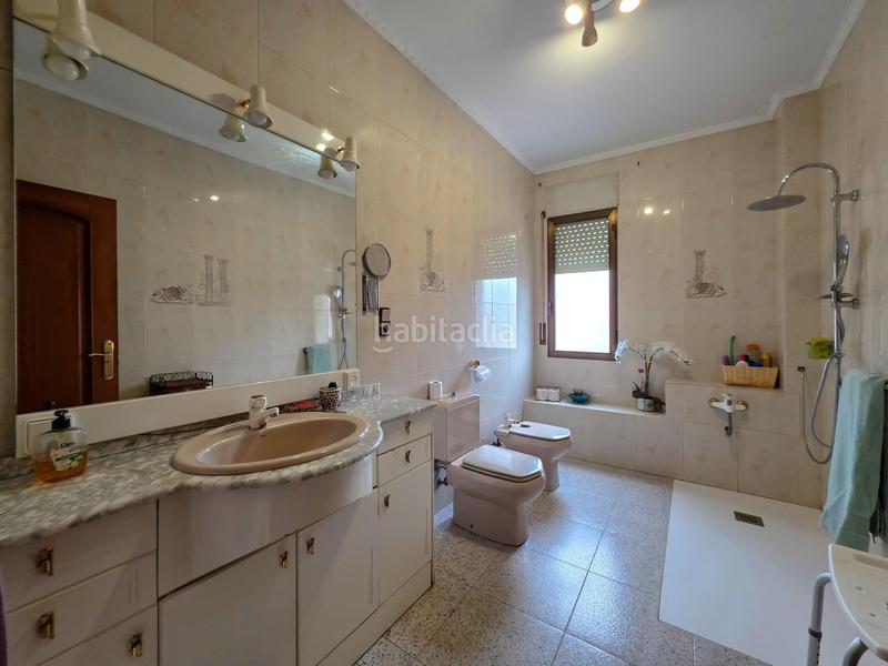 Foto f08272e0-ec3f-4865-88ce-84bef0cee778. Casa amb calefacció aparcament a Alfarràs