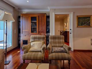 Dachwohnung in Joc de la Bola - Camps d'Esports. Ático dúplex de 4 dormitorios con terraza privada de 35 m.