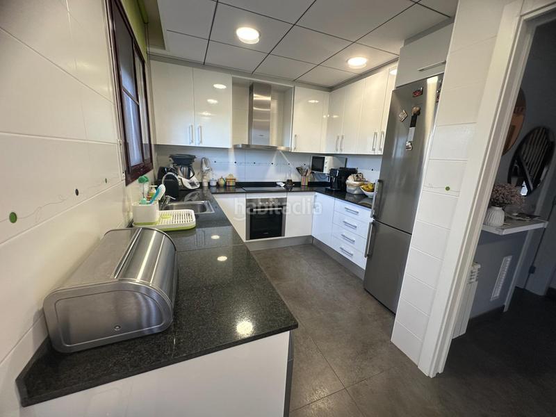 Foto 0df7a2af-776f-40f8-803f-17305cc203ad. Semi detached house with parking in Galera (La)