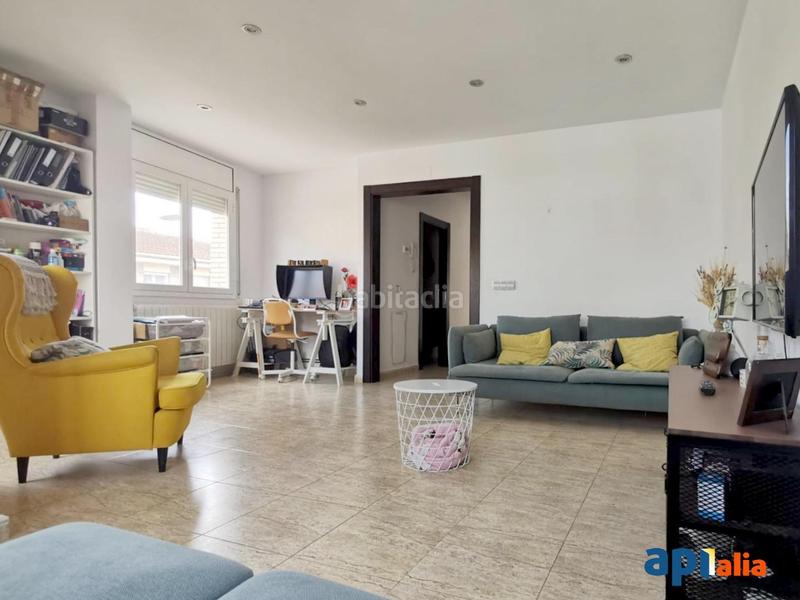 Foto 2566748d-9513-4e27-80f4-ff6bea18ee04. Maison jumelée avec chauffage parking dans Puigverd de Lleida