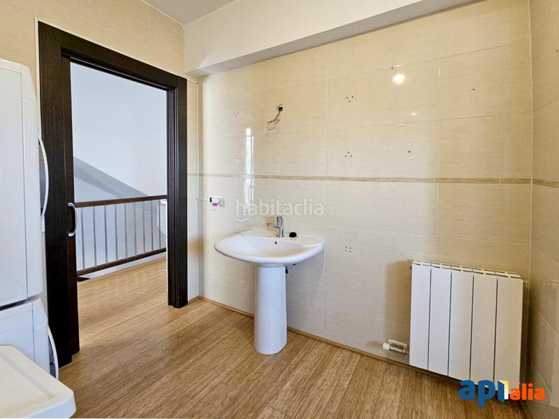 Foto 5d255c76-3a21-4ca5-8d57-f90fdb291105. Maison jumelée avec chauffage parking dans Puigverd de Lleida