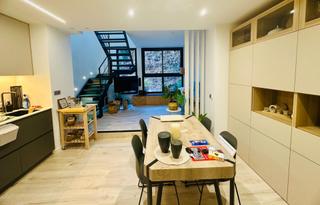 Dúplex a Centre. Espectacular dúplex recién reformado en zona prime