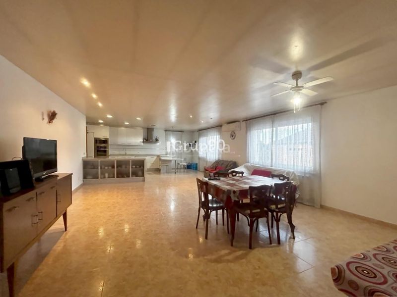 Foto 7711f70b-6ee8-47c6-bd65-433fc1d12cf0. Casa amb aparcament a Arbeca