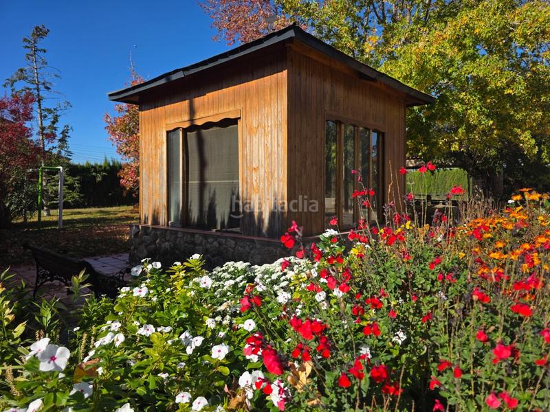 Foto 4c99dcdb-887c-42ad-b6e0-23d369e077f9. Casa amb aparcament a Almacelles