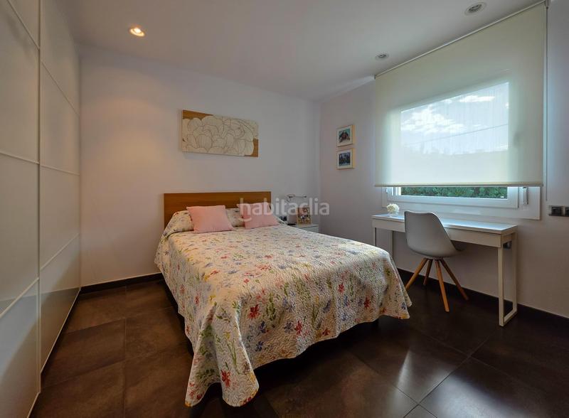 Foto 69b7ee44-1990-4065-a3c8-d1b189d60bed. Casa amb aparcament a Almacelles