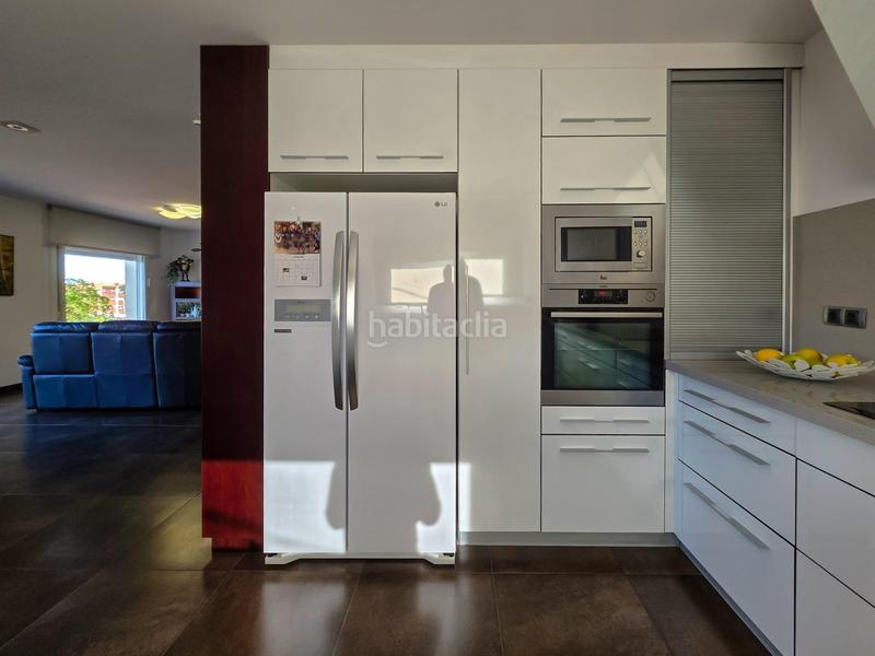 Foto c370bbab-5f1f-4564-9a9d-3807288dc12d. Casa amb aparcament a Almacelles