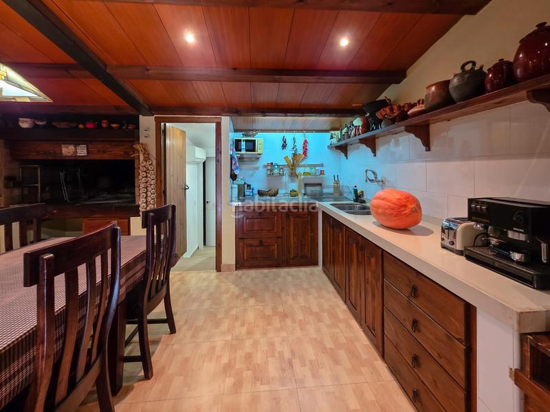 Foto fb6e0e62-327b-45ac-9fb7-cc0e02958109. Casa amb aparcament a Almacelles