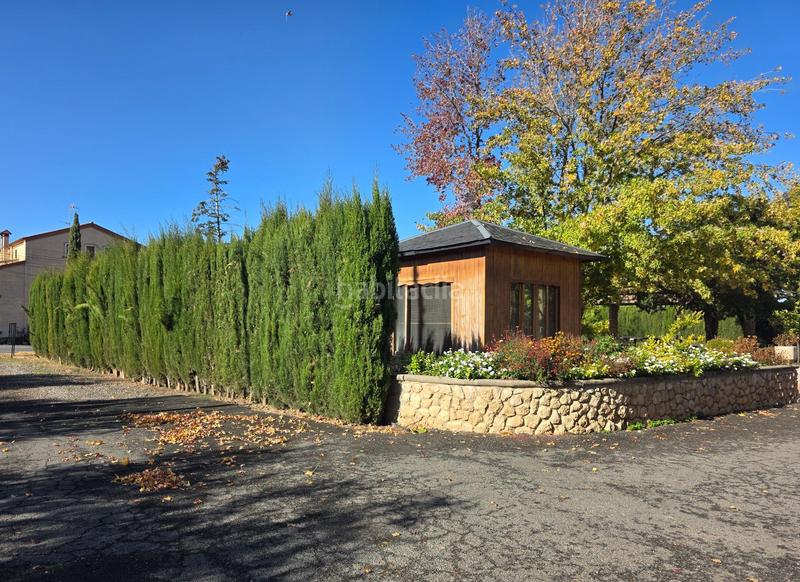 Foto fc0b90d3-a706-45a6-b855-15291363e6f3. Casa amb aparcament a Almacelles