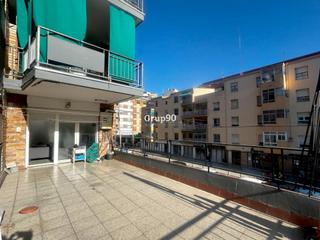 Appartement  Calle sant joan de mata. Gran piso con terraza en el corazón de cappont  lleida