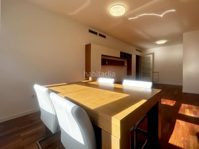 Foto 07af6ad2-6156-4a40-9124-ae66df68ece3. Flat with heating parking pool in Cappont Lleida