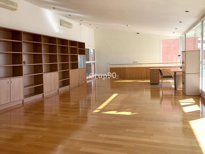 Foto b8bb651d-04ab-4993-9371-b711fd792496. Casa amb calefacció aparcament a La Bordeta Lleida