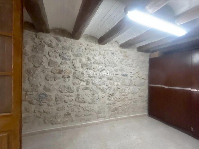 Foto 25d326bd-88d5-40f1-a908-62d68be13ad9. Casa amb calefacció aparcament a Sunyer