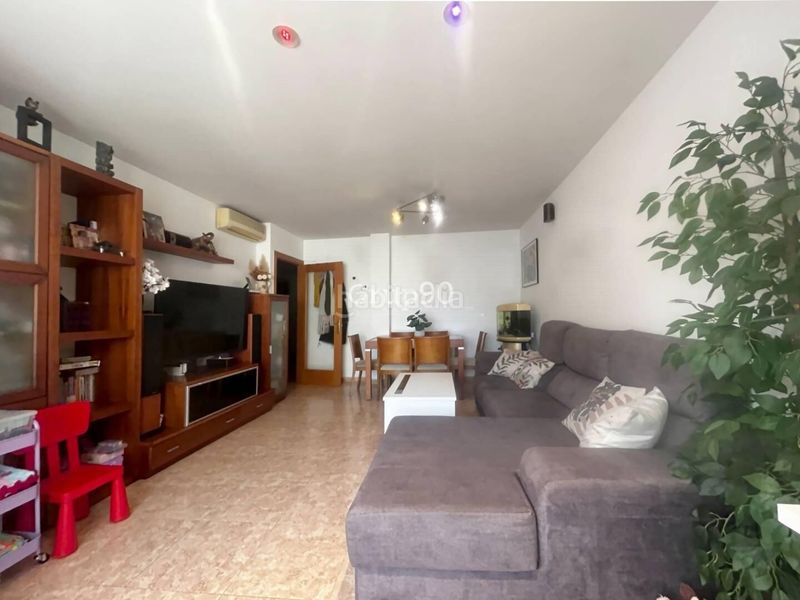 Foto 2959bdd9-6195-46cc-9732-39e3eb55f335. Pis amb calefacció aparcament a Pardinyes Lleida