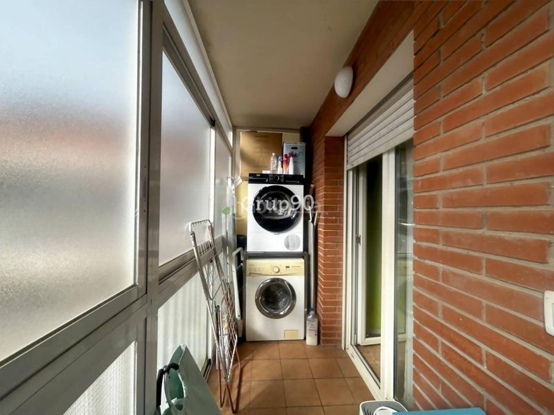 Foto 2a2eaa7e-7a81-429c-9ad2-016fc9632e4e. Pis amb calefacció aparcament a Pardinyes Lleida