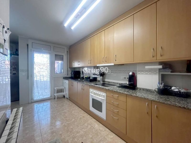 Foto 4345f021-aad1-4f36-b5a3-82de93f4f236. Pis amb calefacció aparcament a Pardinyes Lleida