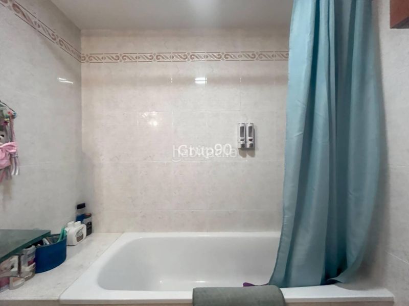 Foto 9535391a-c8ec-4c88-a271-61e559180384. Pis amb calefacció aparcament a Pardinyes Lleida