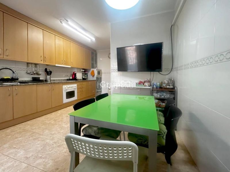 Foto d9a029ad-8f23-4ce3-9599-475c7df95e89. Pis amb calefacció aparcament a Pardinyes Lleida