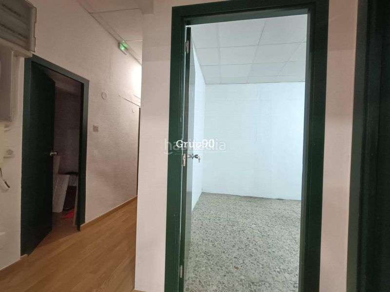 Foto cb9c89c5-be00-4af7-af9f-4ea33df2ffb8. Local comercial a Cappont Lleida