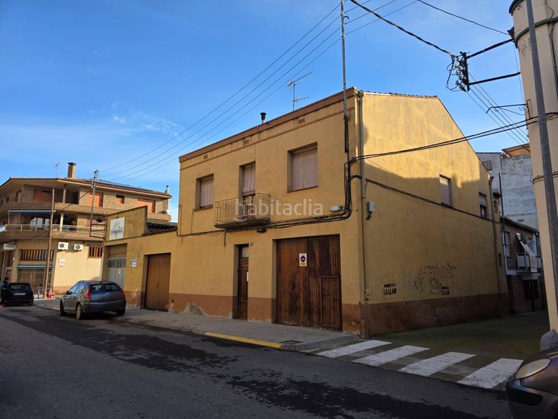 Foto 07930de9-01eb-4ef6-85a8-38a22bd7c2e2. Casa amb aparcament a Alfarràs
