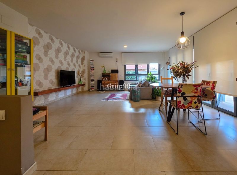 Foto 06a5177d-1bb1-47ed-b482-636639723e9e. Casa aparellada amb calefacció aparcament a Raimat Lleida