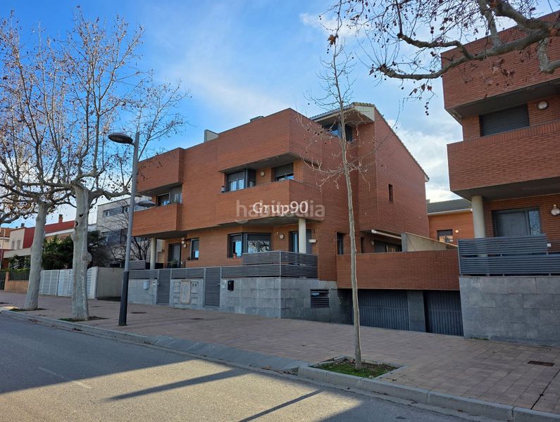 Foto 0fbd6da9-b331-4e35-8cbb-20c883fd8484. Casa aparellada amb calefacció aparcament a Raimat Lleida