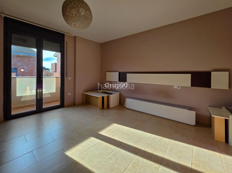 Foto 507b3e5d-f967-4d64-b08e-a3015c551918. Casa aparellada amb calefacció aparcament a Raimat Lleida