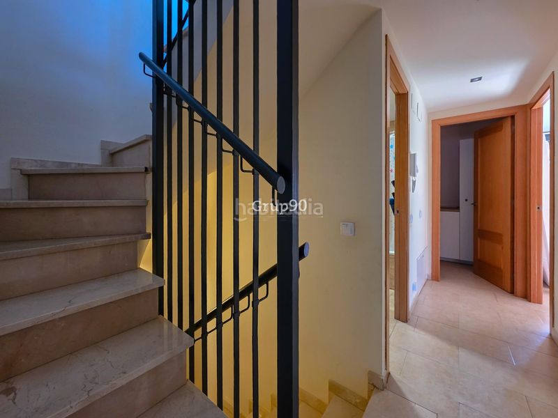 Foto d8aad8a2-7845-4e74-ad56-e14220cf0769. Casa aparellada amb calefacció aparcament a Raimat Lleida