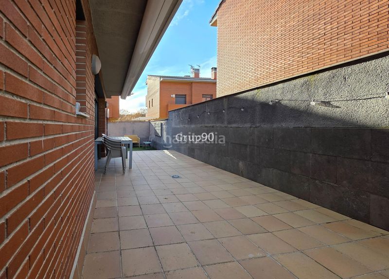 Foto facbbc47-767f-4529-a8cf-744d1f708a9d. Casa aparellada amb calefacció aparcament a Raimat Lleida