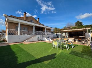 Xalet a Alpicat. Chalet independiente en alpicat espacio, privacidad y zona gastr