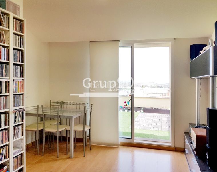 Foto 1e046391-7948-4092-bbdb-edd1a511a19a. Àtic amb calefacció aparcament a Alguaire