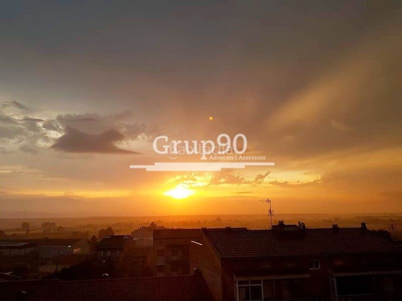 Foto 4d2290fd-1a62-4172-83d2-33b3a00b77be. Àtic amb calefacció aparcament a Alguaire