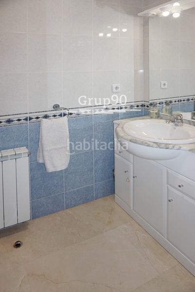 Foto 775e5ea9-835d-4a63-b3fa-9b5373acf576. Àtic amb calefacció aparcament a Alguaire