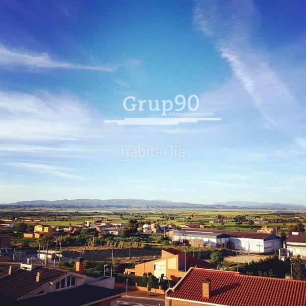 Foto 8e221a5f-dd5b-4e32-a8a6-c05ce6f22354. Àtic amb calefacció aparcament a Alguaire