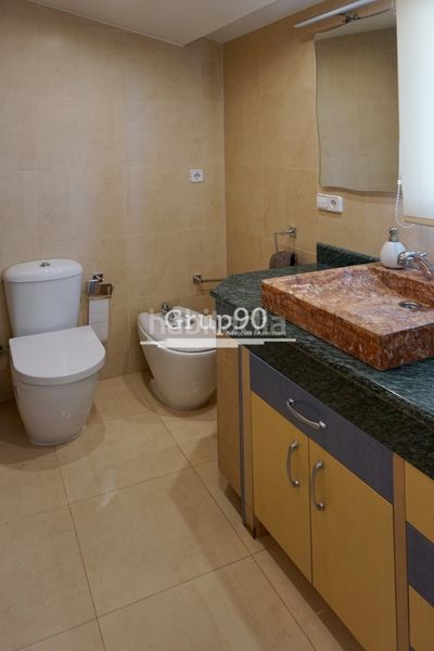 Foto c28a9be1-d194-43e4-bccb-115524b46634. Àtic amb calefacció aparcament a Alguaire